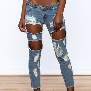Distressed Low Rise Denim Skinny Jeans